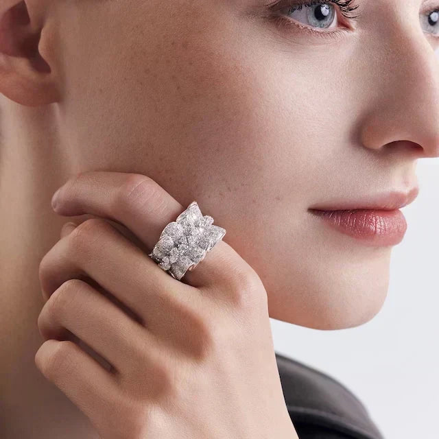 18K Dior Couture Diamond Ring