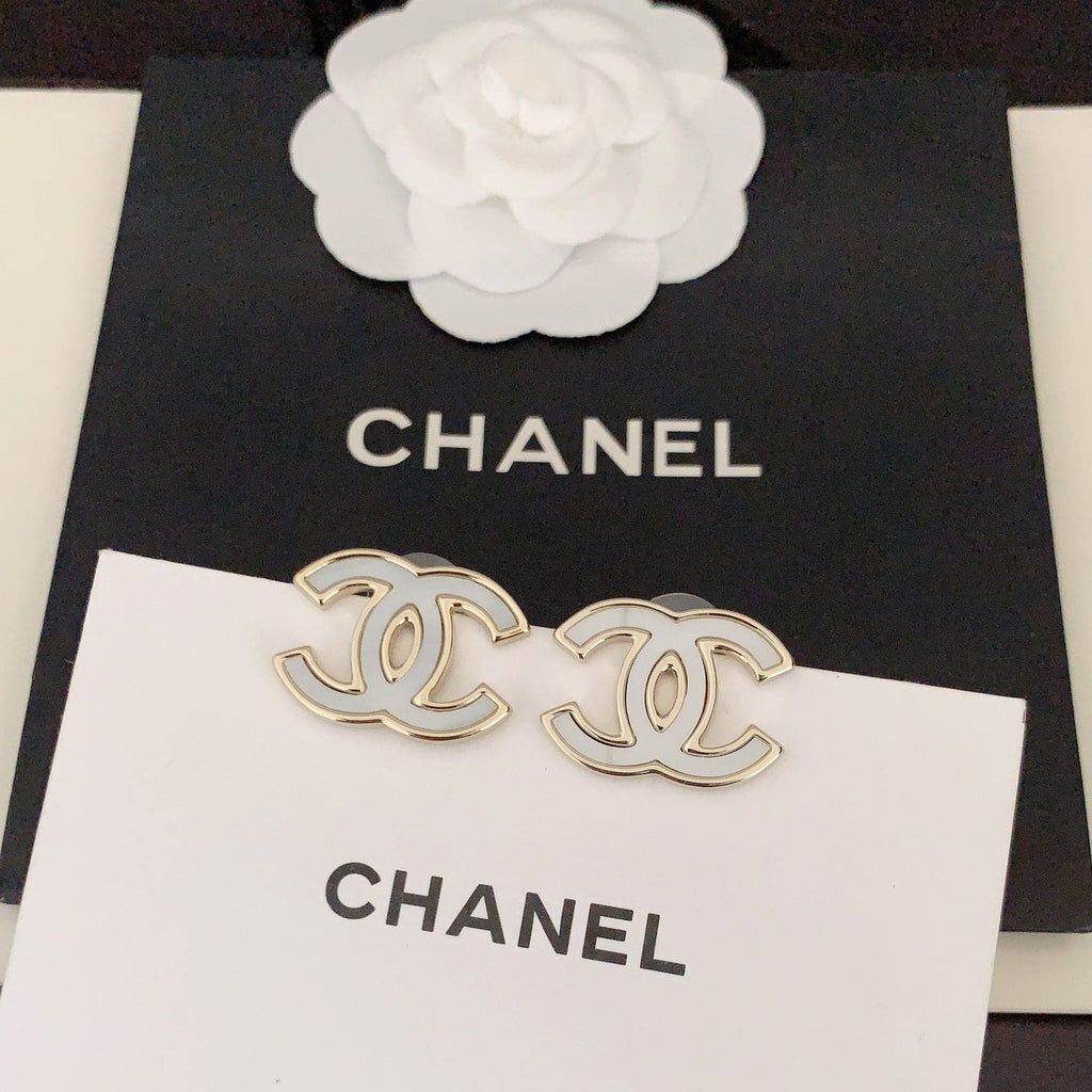 18K  Chanel Black & White Earrings