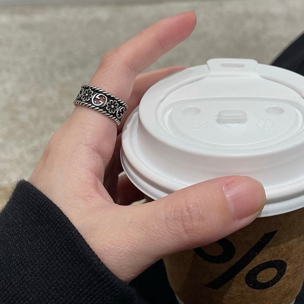 Double Gucci Aged Sterling Silver Interlocking Gucci Flower Ring