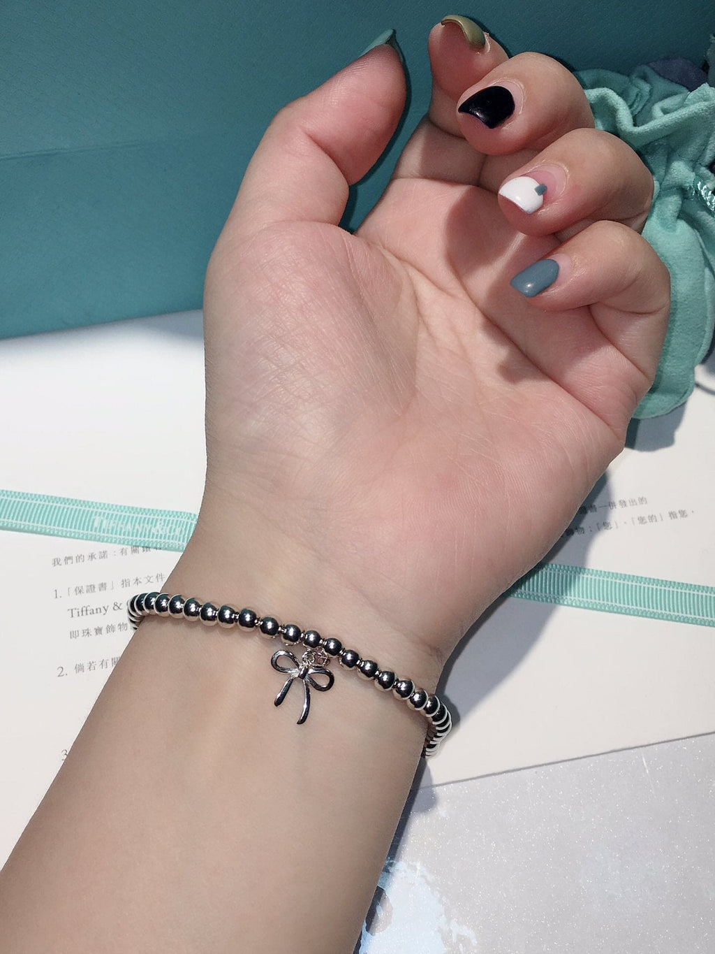 18K Tiffany Bow Charm Bead Bracelet