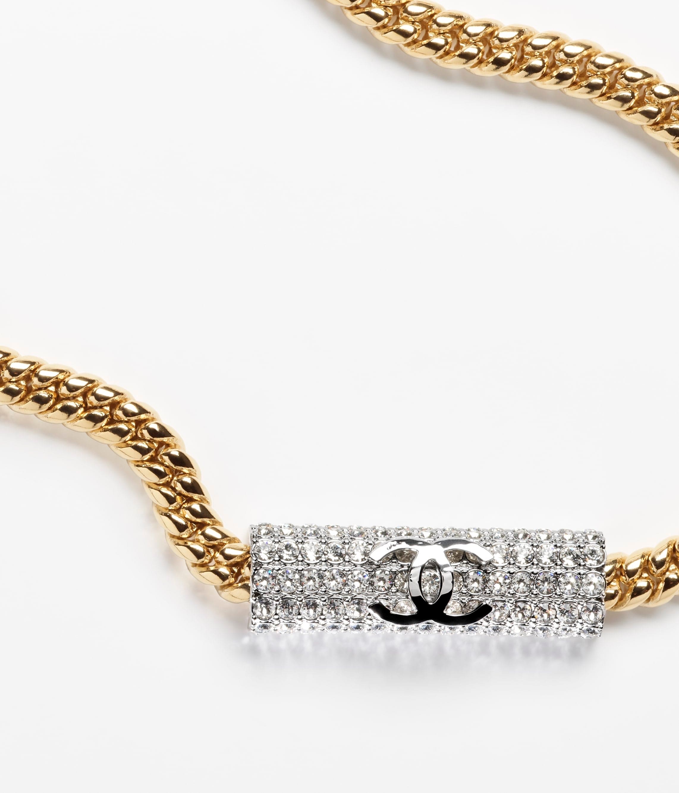 18K  Chanel Diamonds Chain Necklace