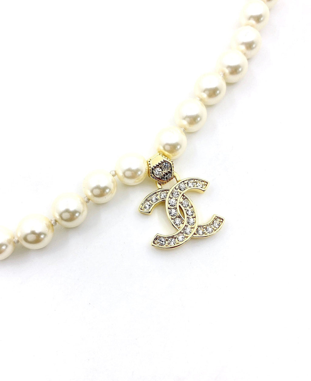 18K  Chanel Diamonds Pearls Necklace