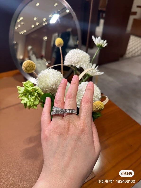 18K Kelly Gavroche Double Hermes Ring