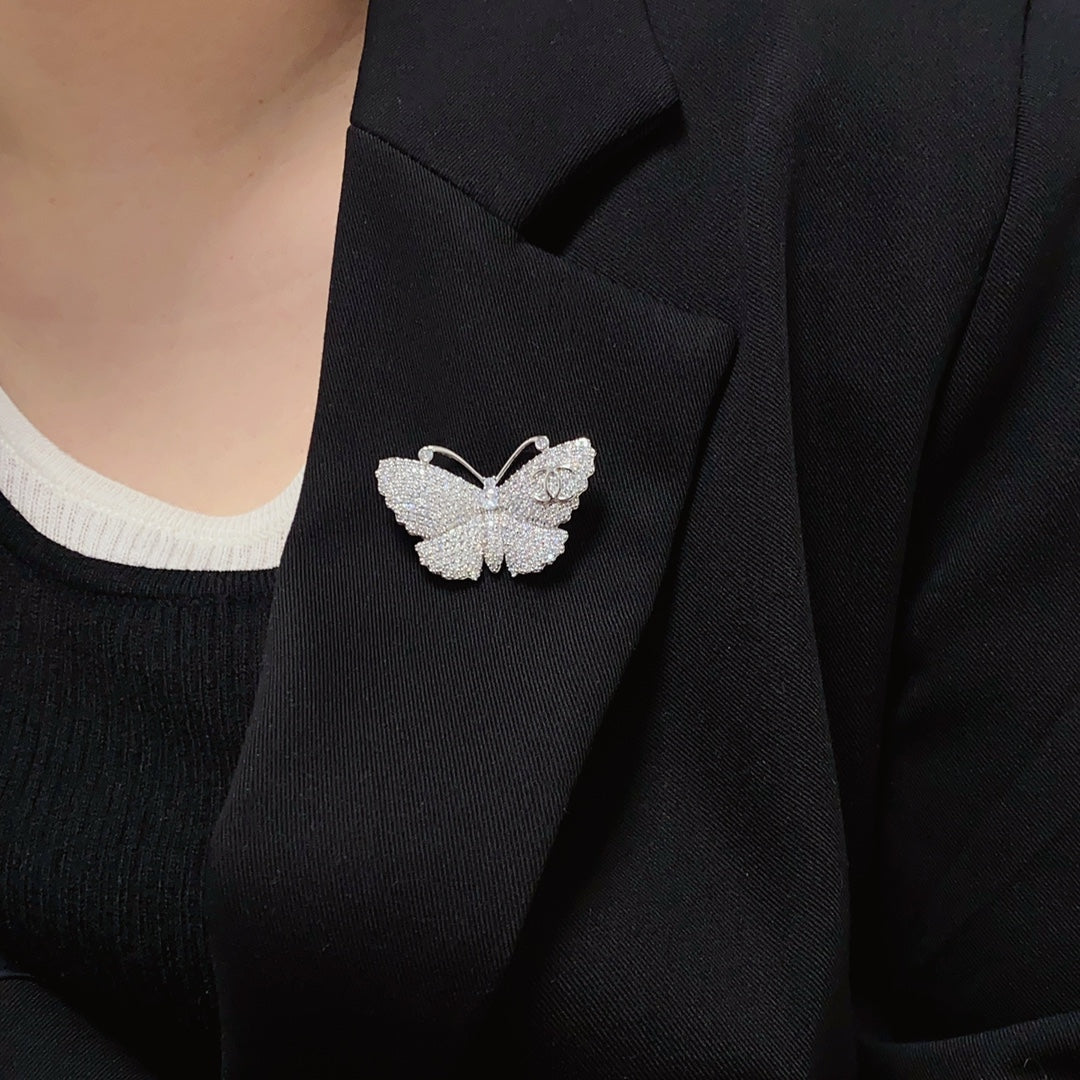 18K  Chanel Butterfly Diamonds Brooch