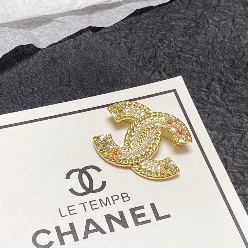 18K  Chanel Pearl Gold Brooch