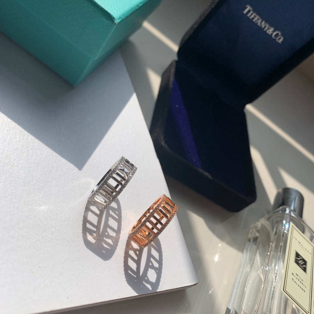 18K Tiffany Atlas Diamond Ring
