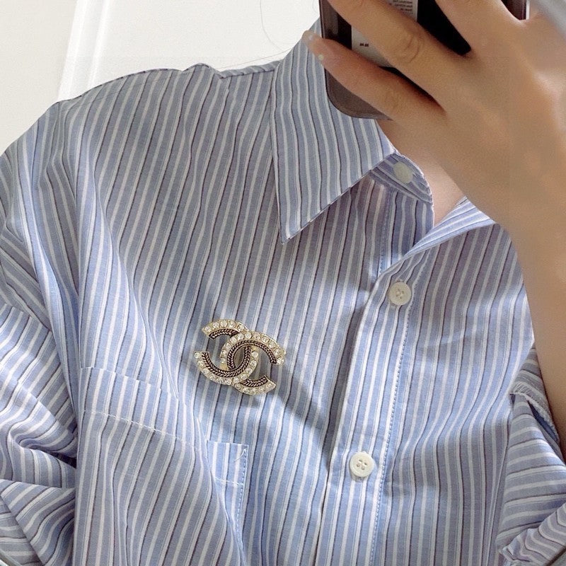 18K  Chanel Diamond Gold Brooch