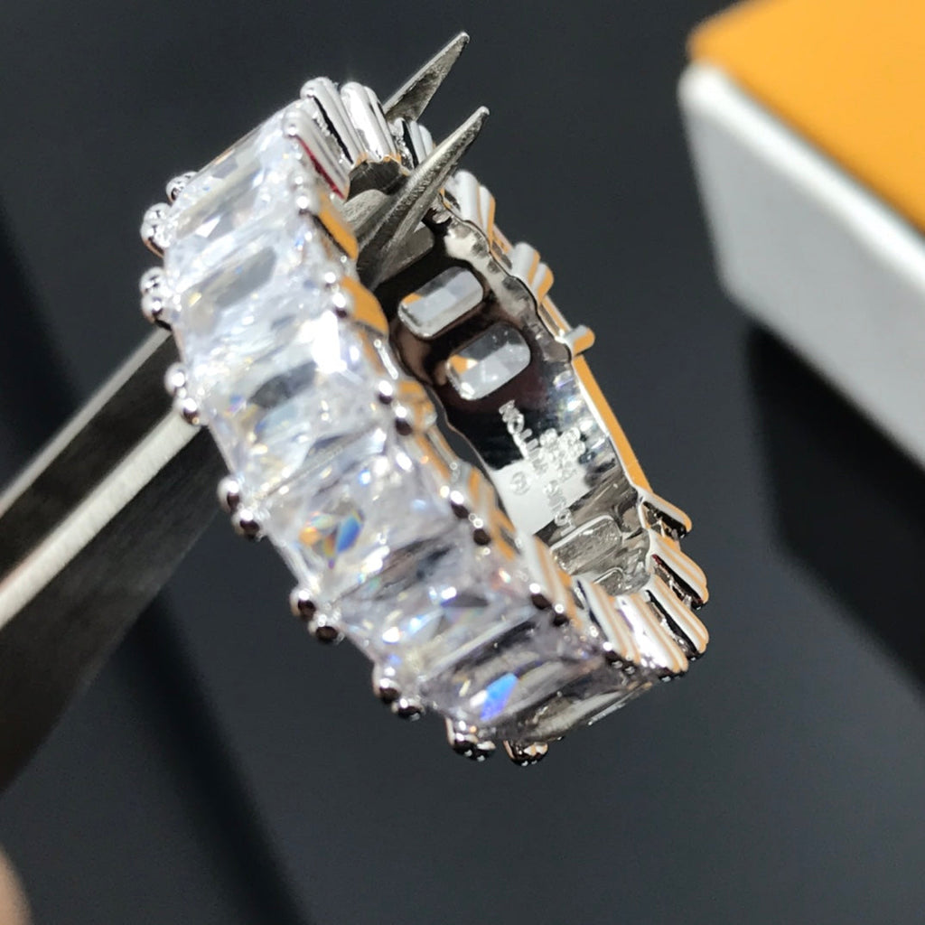 18K Louis Vuitton Crystals Ring