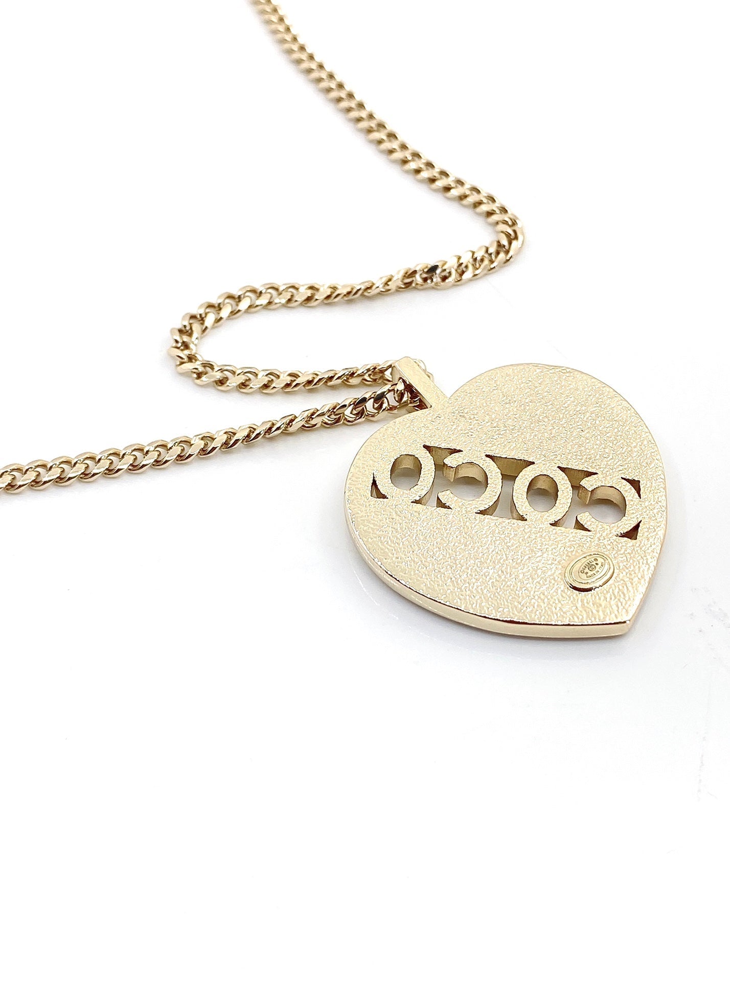 18K  Chanel Heart Diamond Chain Necklace