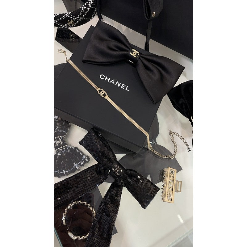 18K  Chanel Gold Choker Chain Necklace