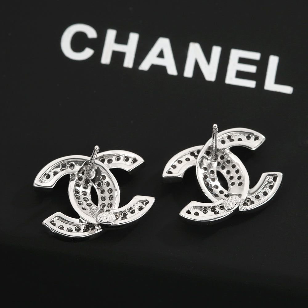 18K  Chanel Diamonds Earrings