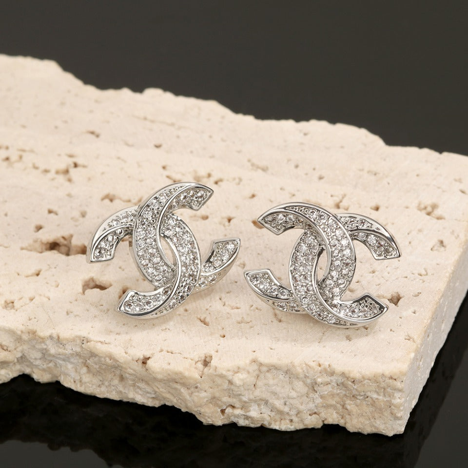 18K  Chanel Diamonds Earrings