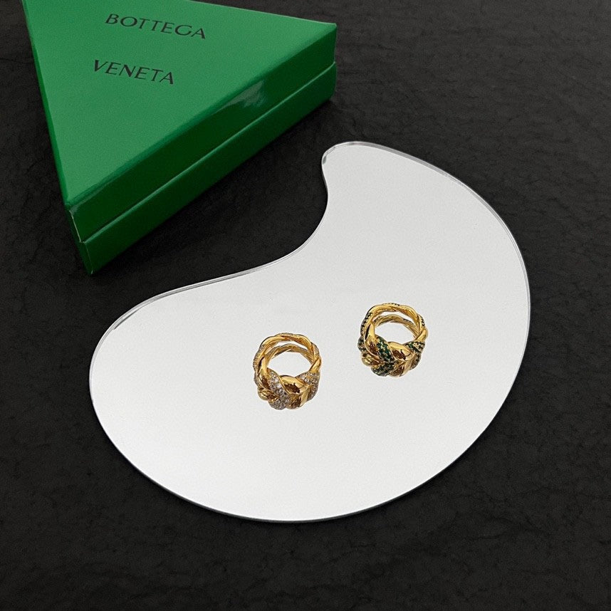 18K BVLGARI Green Crystals Ring