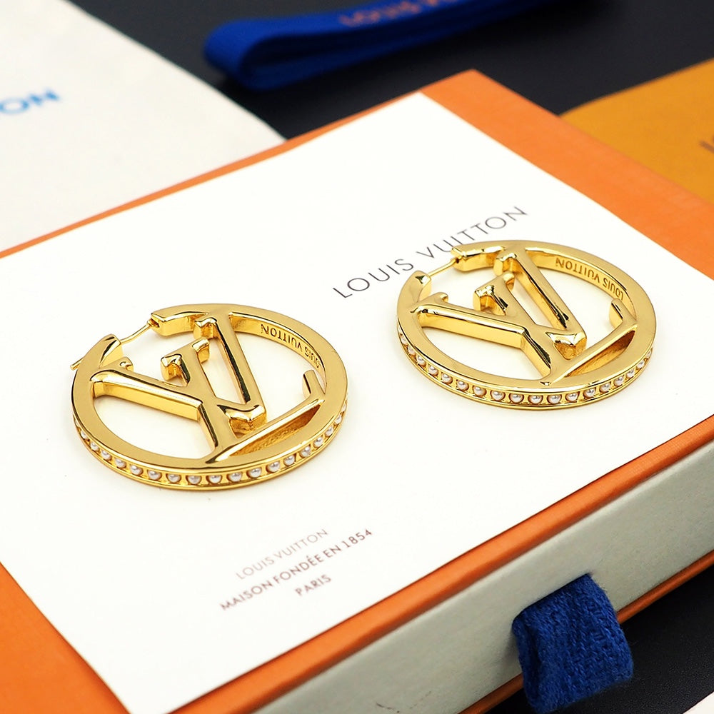 18K Louis Vuitton Louise Pearls Earrings