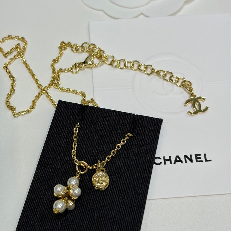 18K  Chanel 26P Grape Pearl Gold Necklace