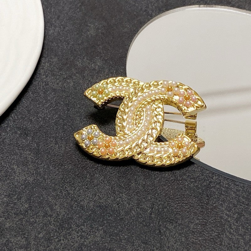 18K  Chanel Pearl Gold Brooch