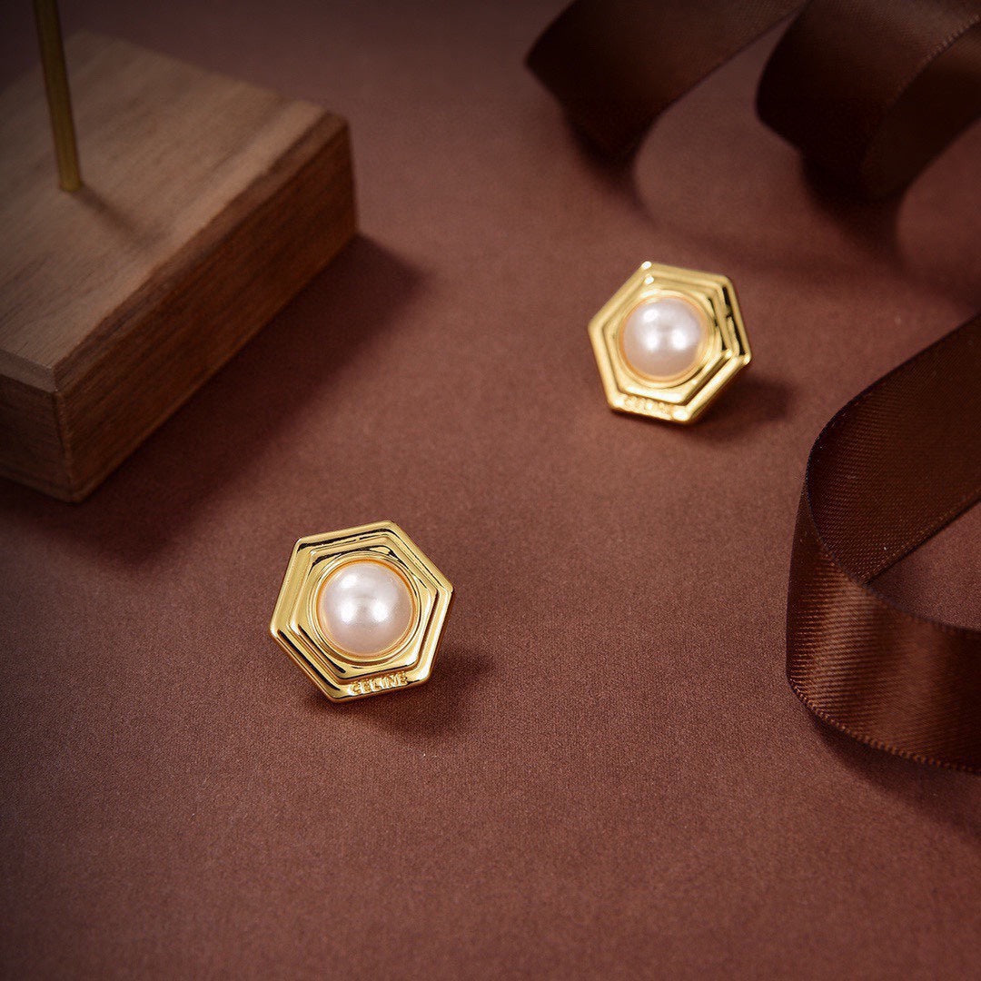 18k Celine Pearl Earrings