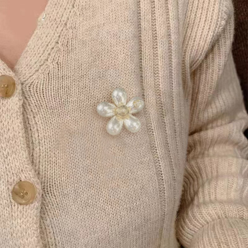 18K  Chanel Pearls Brooch