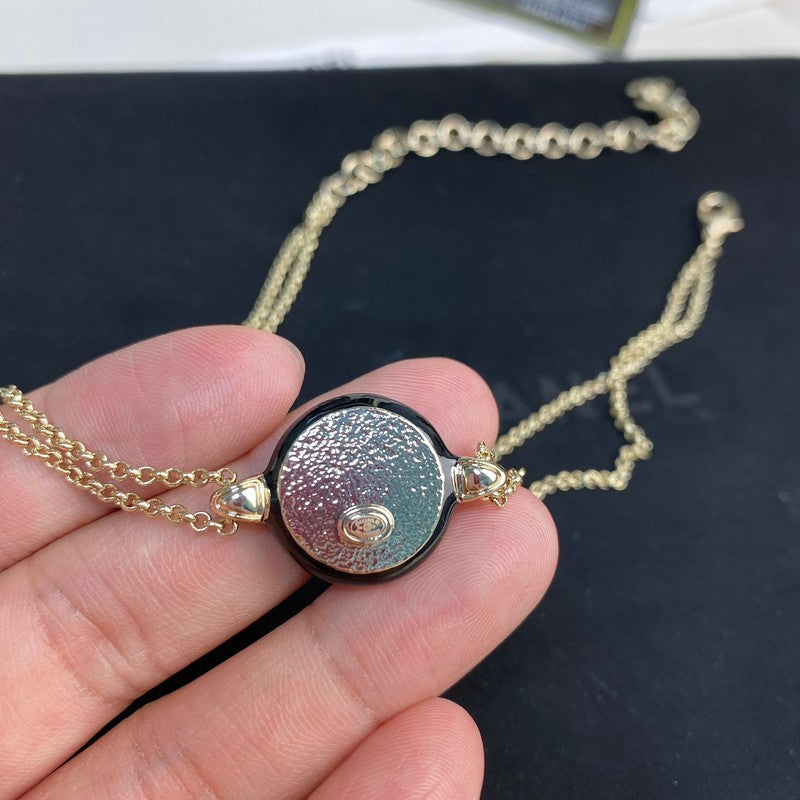 18K  Chanel Chain Choker Necklace