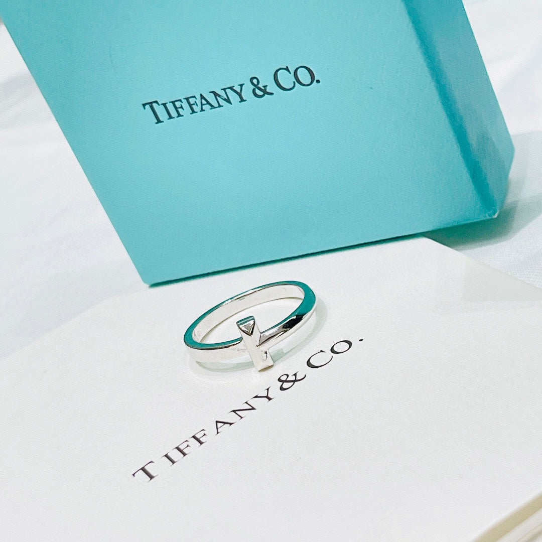 18K Tiffany T1 Ring