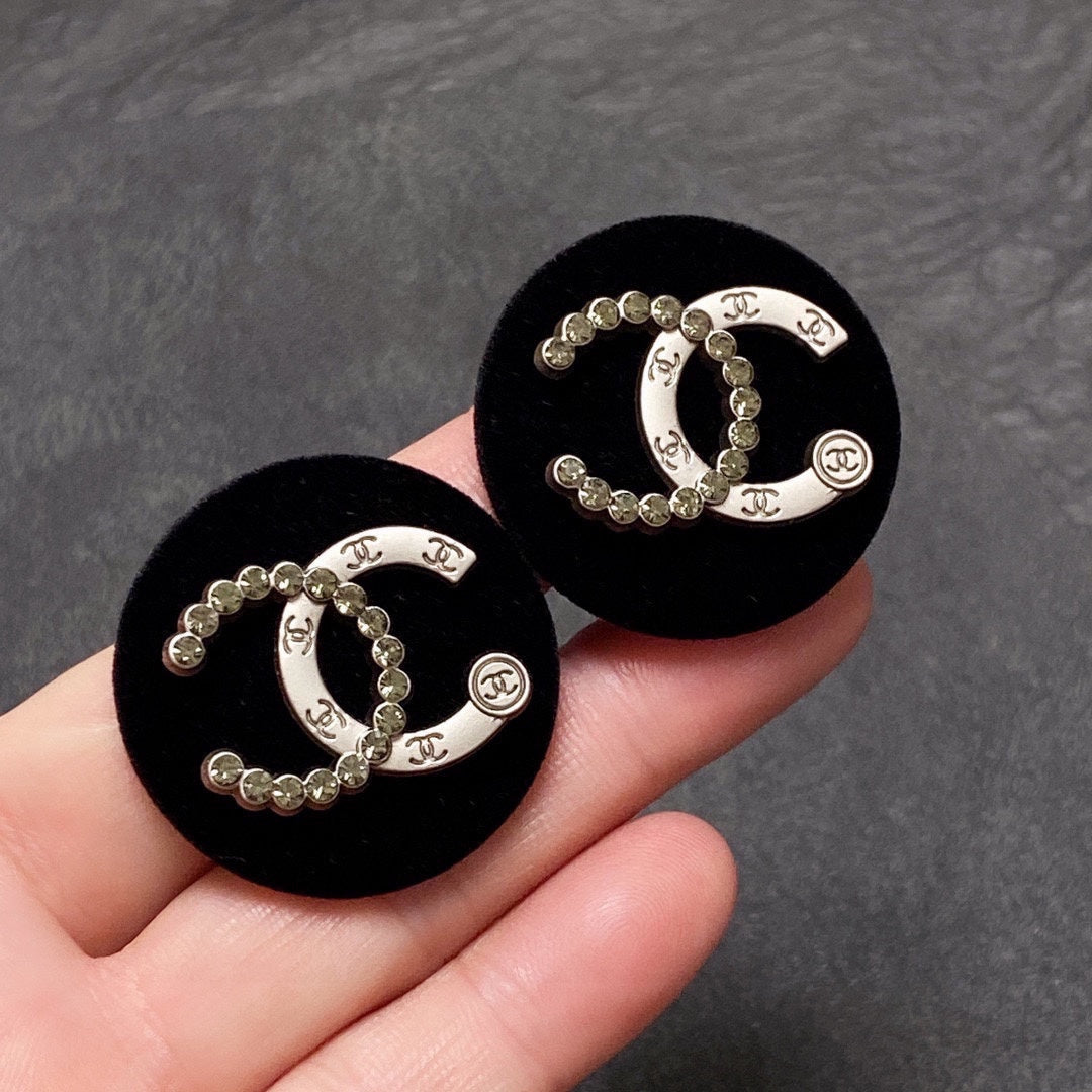 18K  Chanel Black Resin Circle Earrings