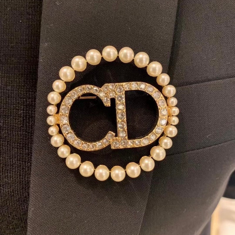 18K Dior Pearls Brooch
