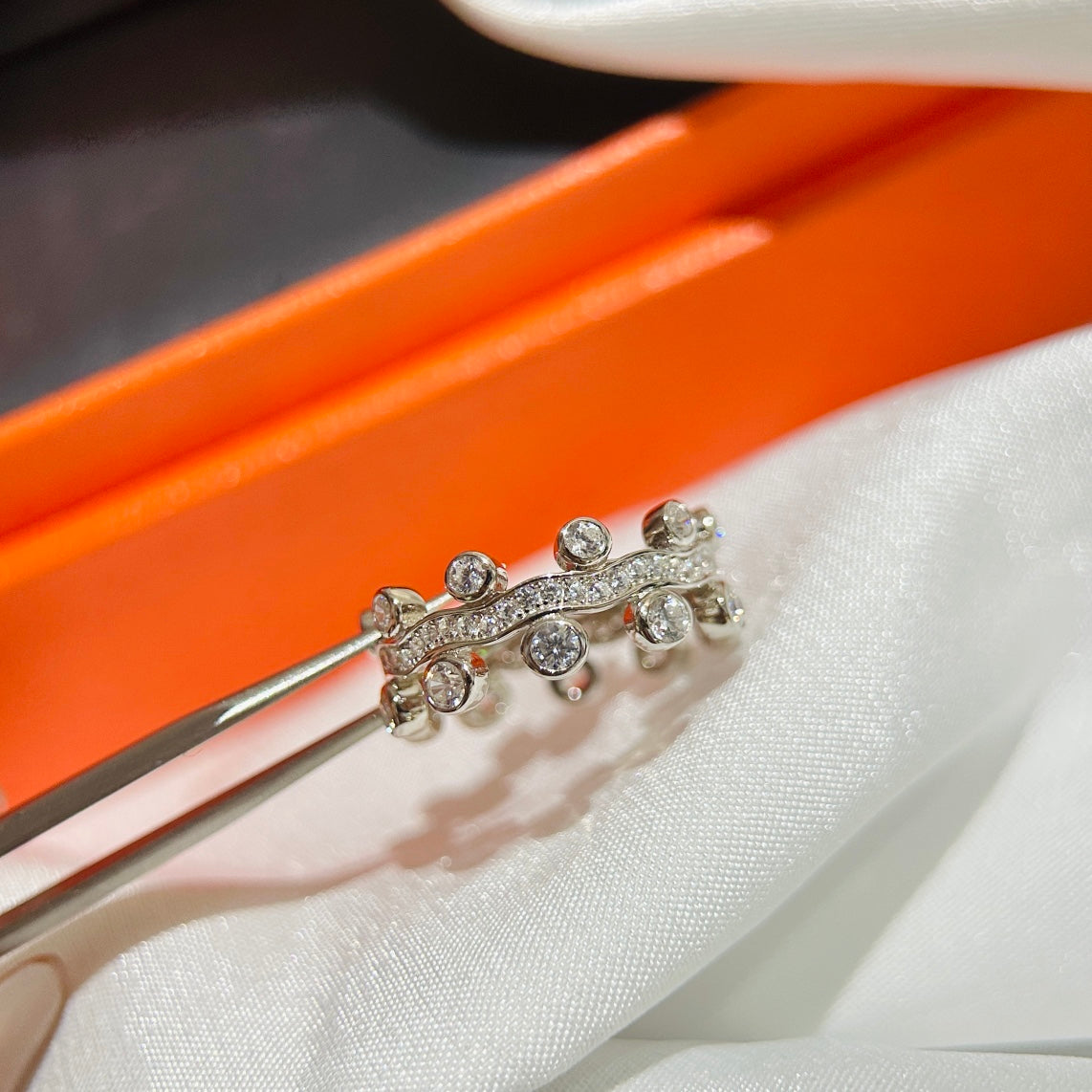 18K Vine Flower Dewdrops Diamond Hermes Ring