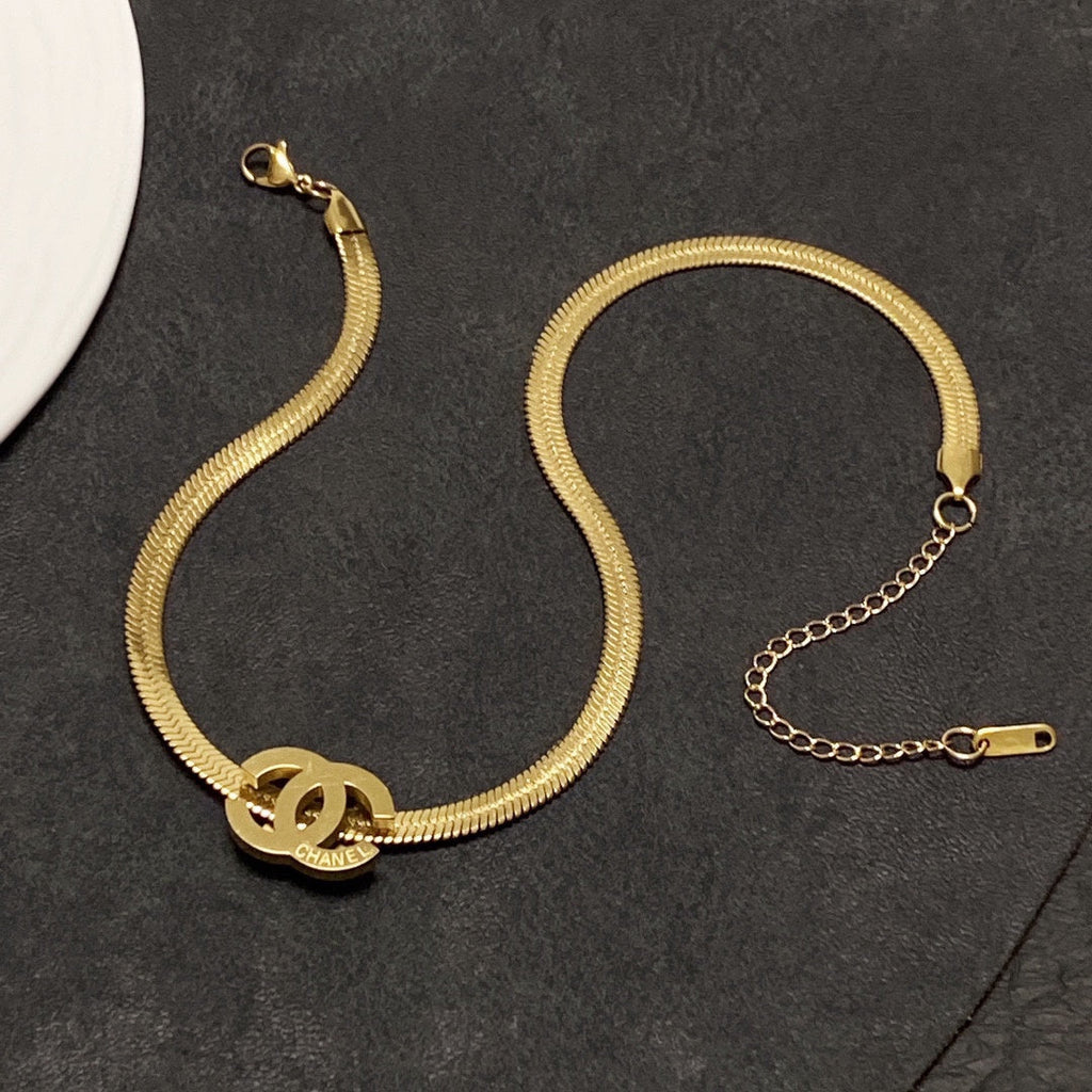 18K  Chanel Gold Chain Choker Necklace